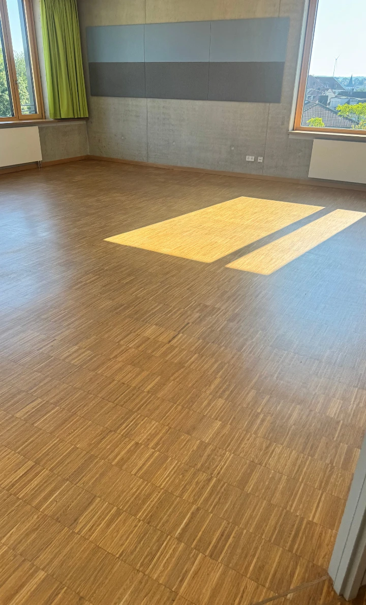 Parkett sanieren lassen vom Profi aus Pfaffenhofen – Preiswert & professionell
